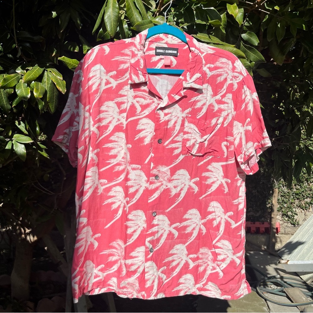 DOUBLE RAINBOUU red pink palm tree tropical rayon button up short sleeve shirt